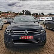 Volkswagen Touareg 2014 Black for sale