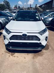 Toyota RAV4 Limited 4dr SUV (2.5L 4cyl 6A) 2018 White for sale