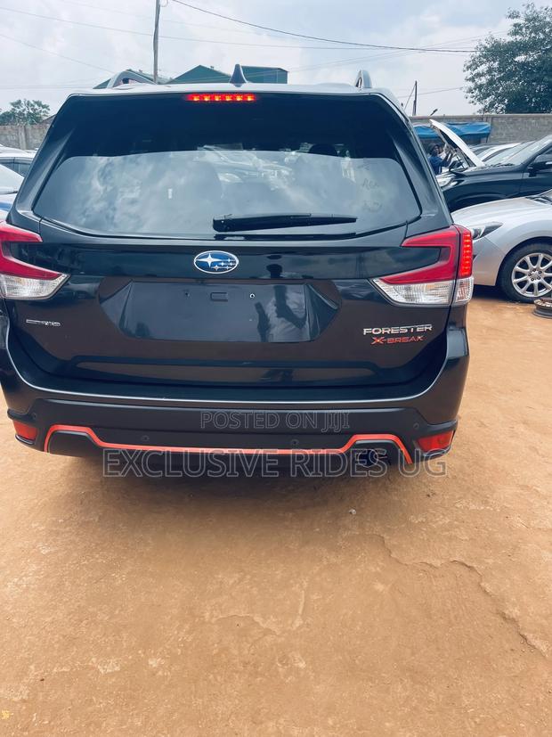 Subaru Forester Premium AWD 2019 Black