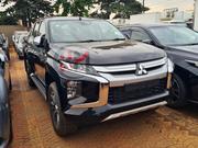 Mitsubishi L200 Club Cab 2.4 154hp 4WD 2020 Black for sale