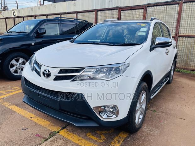 Toyota RAV4 2013 White