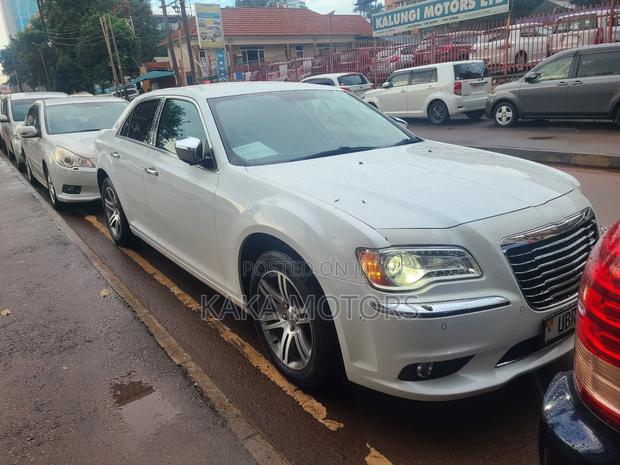 Chrysler 300C 2014 White