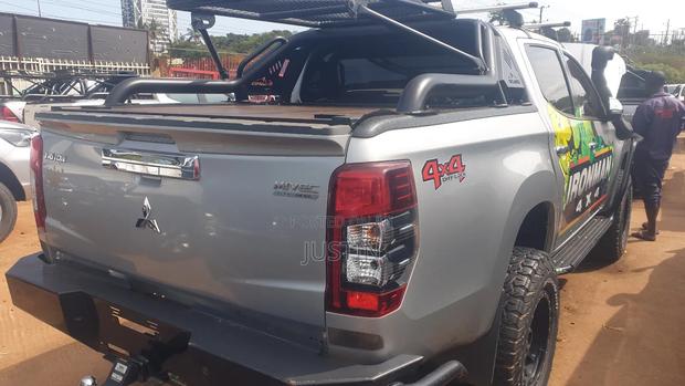 Mitsubishi Triton 2019 Silver