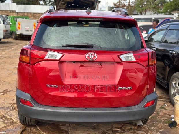 Toyota RAV4 2013 Red