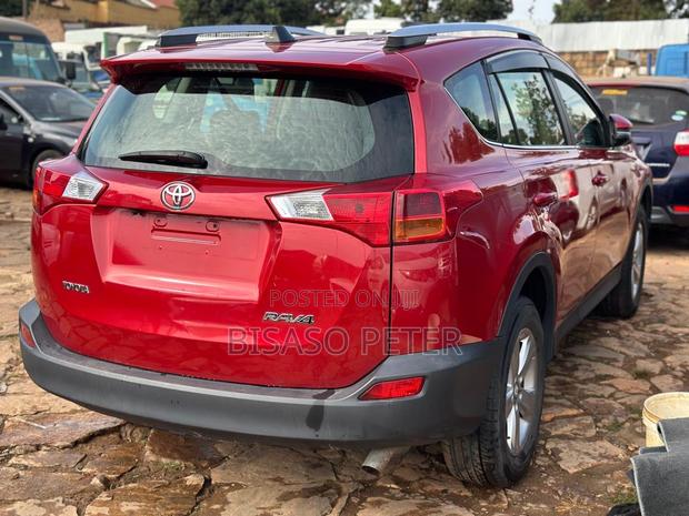 Toyota RAV4 2013 Red