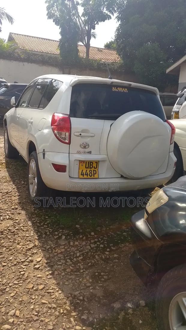 Toyota RAV4 2.0 4x4 2007 White