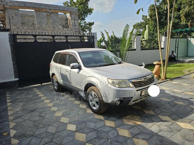 Subaru Forester 2.0D X 2010 Silver