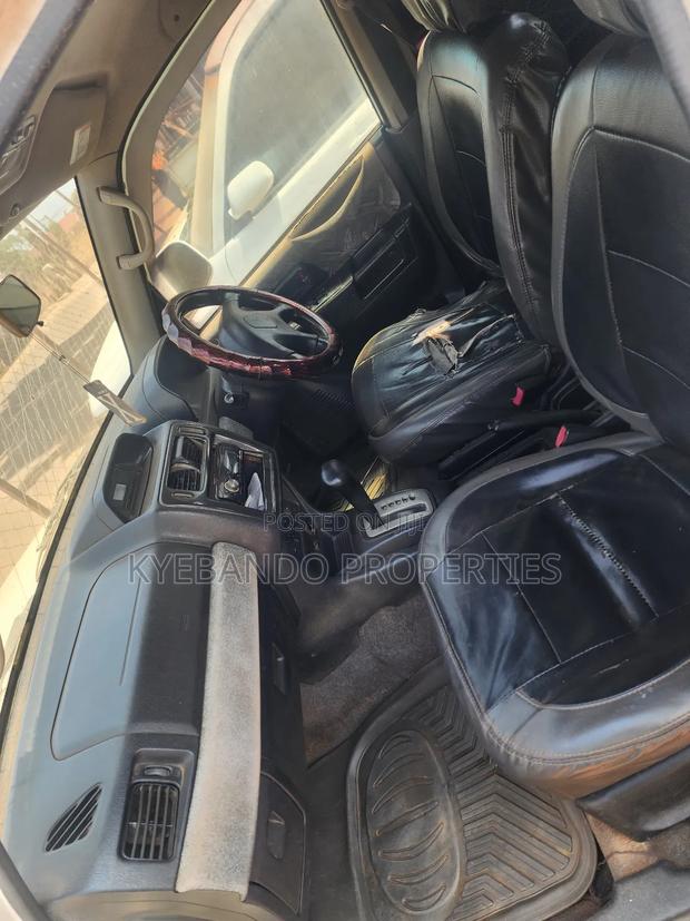 Mitsubishi Pajero IO 2000 Pearl