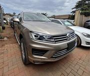 Volkswagen Touareg 2016 Gold for sale