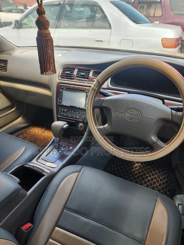 Toyota Chaser 1999 Silver