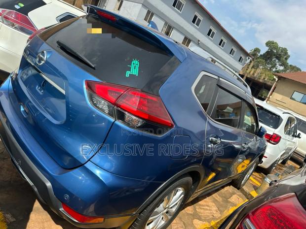 Nissan X-Trail 2017 Blue