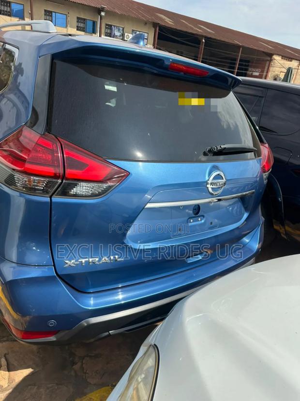 Nissan X-Trail 2017 Blue