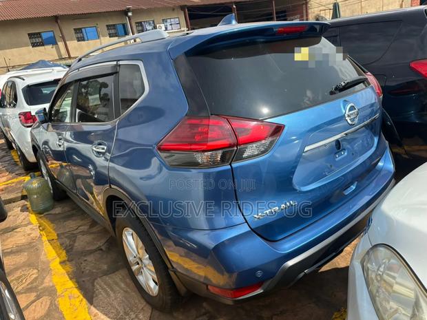 Nissan X-Trail 2017 Blue