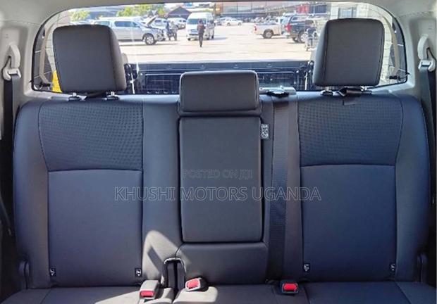 New Toyota Hilux 2025 Black