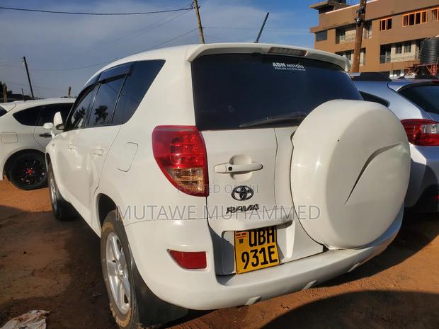 Toyota RAV4 2008 White