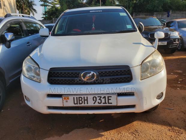Toyota RAV4 2008 White