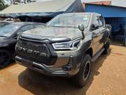 Toyota Hilux 2022 Gray for sale
