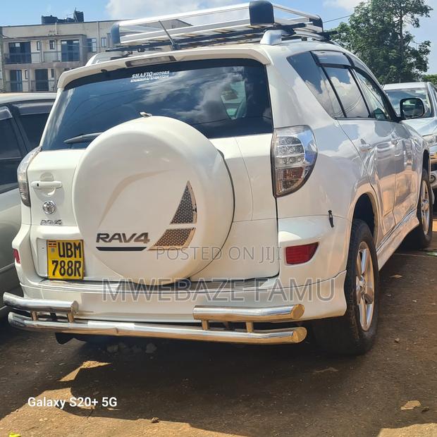 Toyota RAV4 2008 White