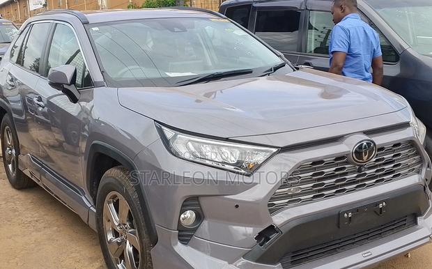 Toyota RAV4 2020 Gray