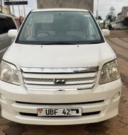 Toyota Noah 2.0 AWD (8 Seater) 2005 White for sale