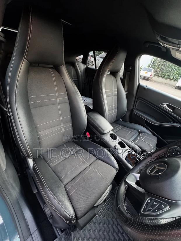 Mercedes-Benz CLA-Class CLA 250 4MATIC Wagon 2015 Blue