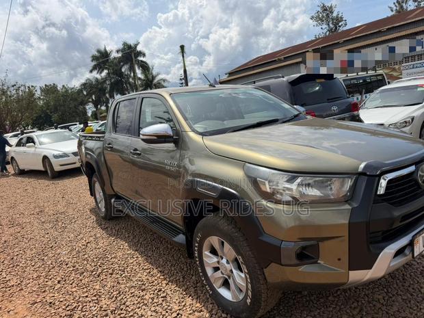 Toyota Hilux Revo Double Cab Deisel 2.8 RWD 2021 Gray