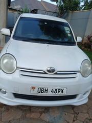 Toyota Sienta 2007 White for sale