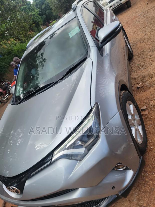 Toyota RAV4 2018 Silver