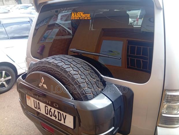 Mitsubishi Pajero 2008 Silver