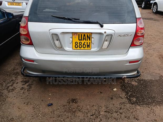 Toyota Nadia 2003 Silver