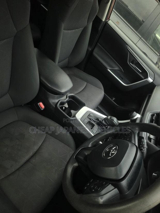 Toyota RAV4 2019 Red