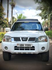 Nissan Hardbody 2000i 2006 White for sale