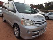 Toyota Noah 2005 Silver for sale
