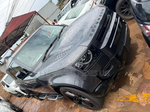 Land Rover Defender 2024 Black