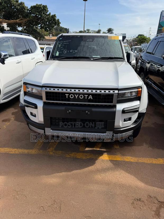 Toyota Land Cruiser Prado 2.7 2025 White