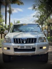 Toyota Land Cruiser Prado 2005 White for sale