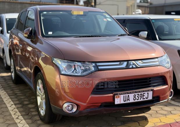 Mitsubishi Outlander 2014 Beige
