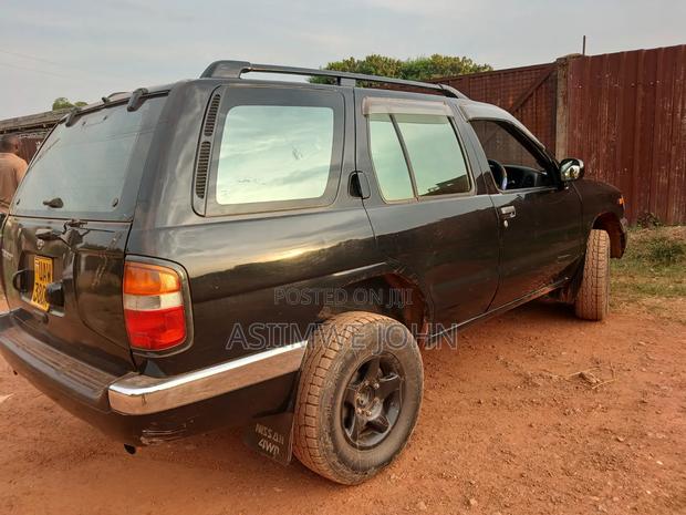Nissan Terrano 2002 Black
