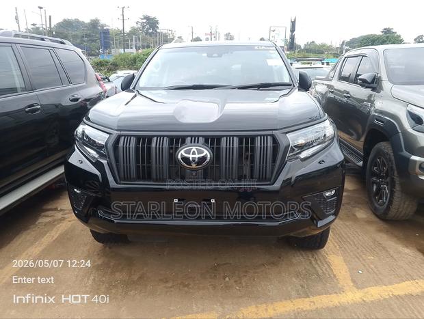 Toyota Land Cruiser Prado 2.8 2023 Black