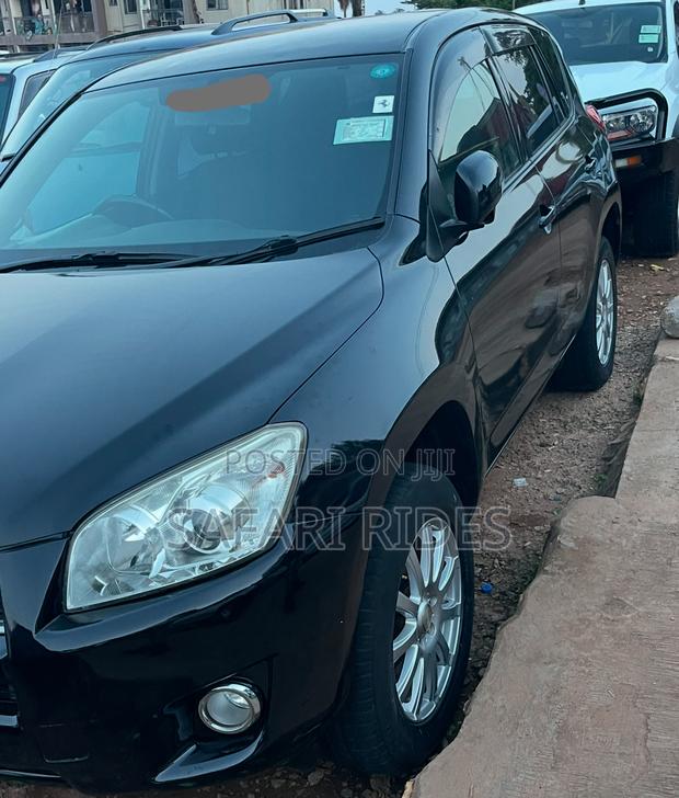 Toyota RAV4 2010 Black