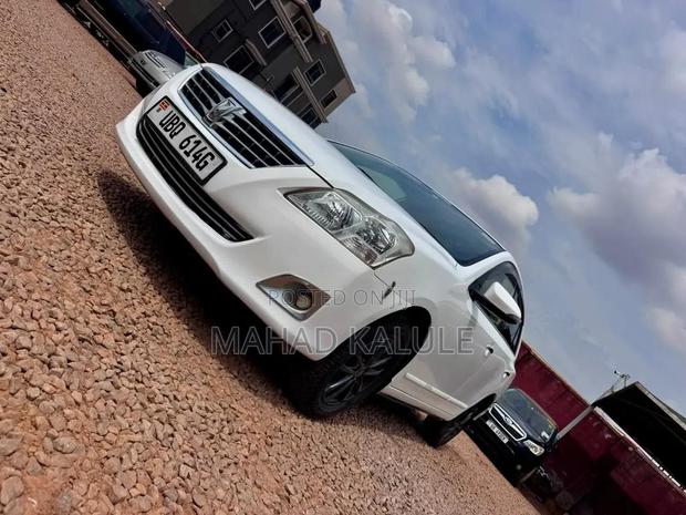 Toyota Premio 2014 White