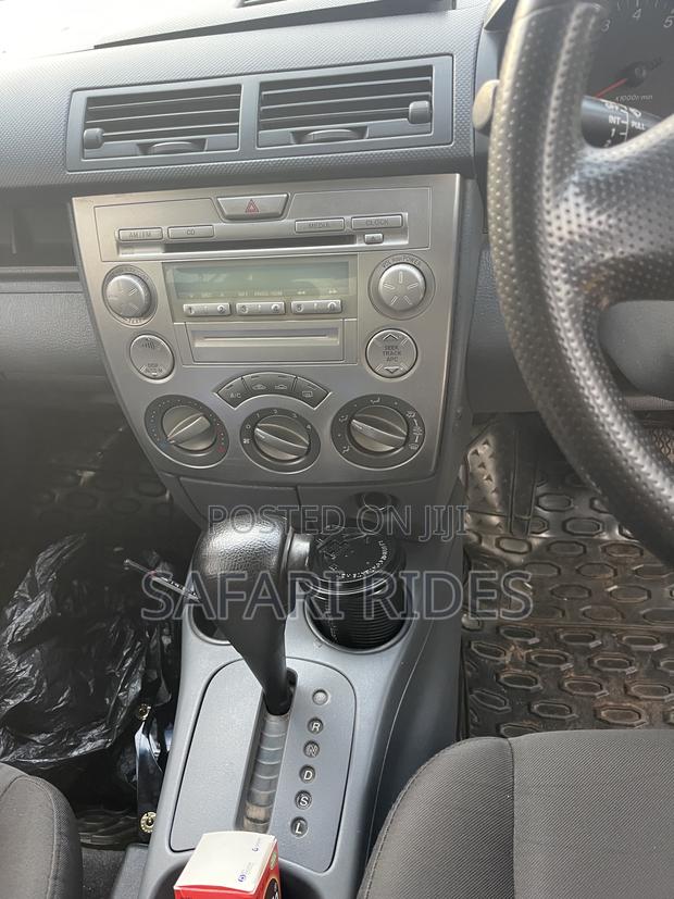Mazda Demio 2006 Silver