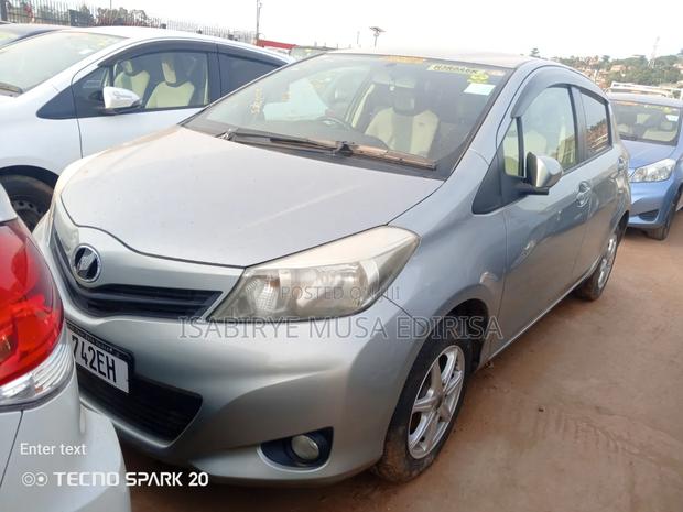 Toyota Vitz 2011 White