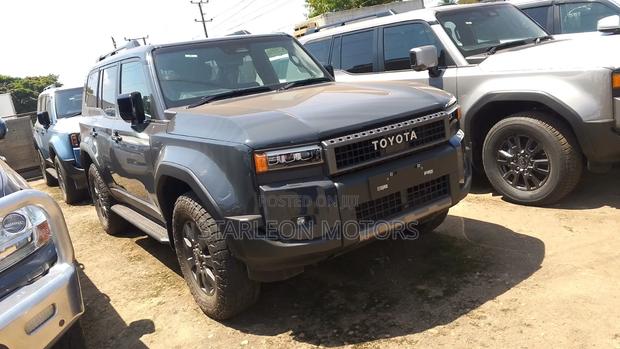 Toyota Land Cruiser Prado 2.8 2025 Gray