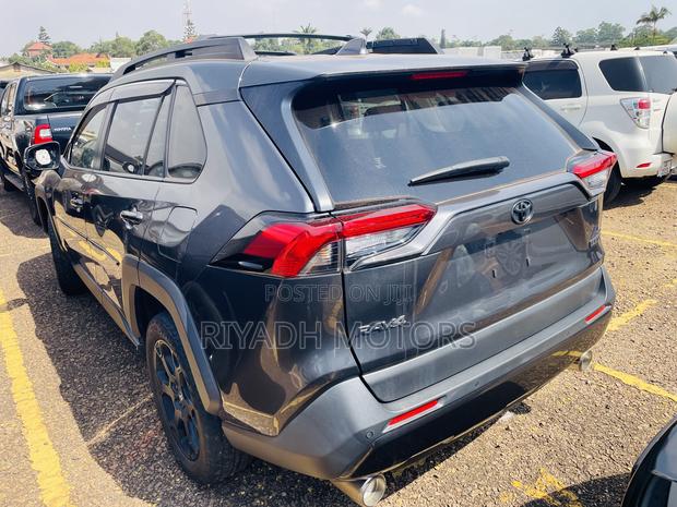 Toyota RAV4 Adventure AWD 2020 Gray