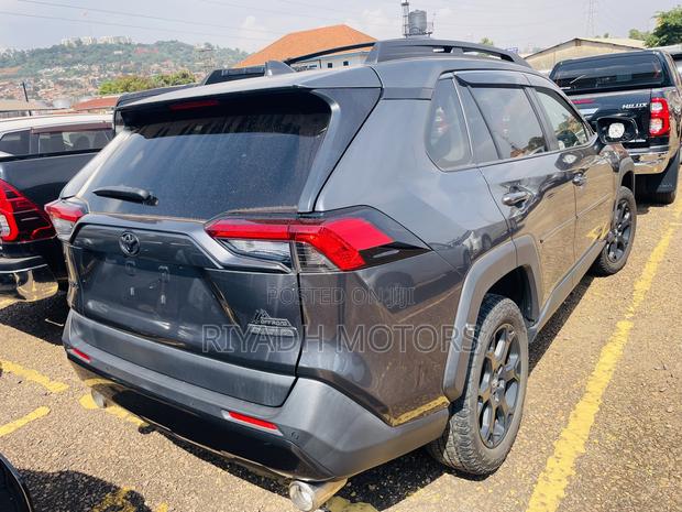 Toyota RAV4 Adventure AWD 2020 Gray