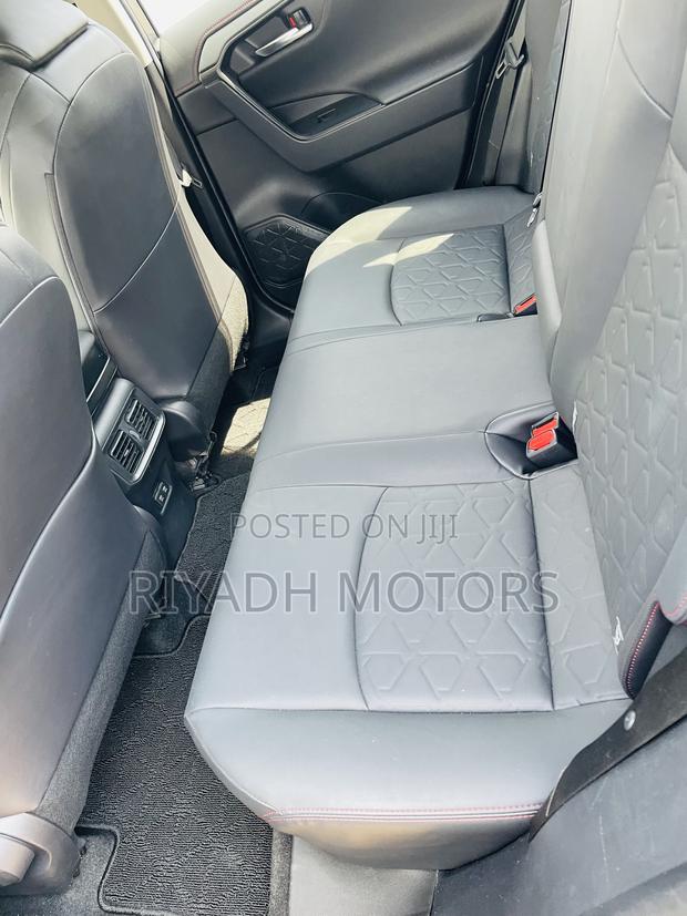 Toyota RAV4 Adventure AWD 2020 Gray