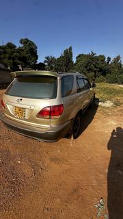 Toyota Harrier 2002 Gold for sale