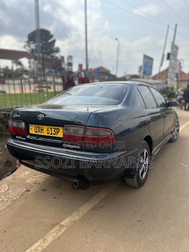 Toyota Corona 1996 Black