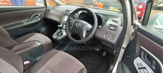Toyota Mark X Zio 2007 Silver